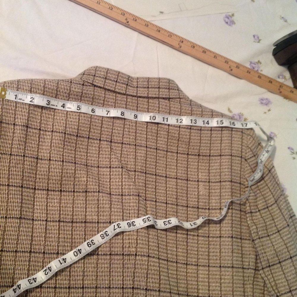 Women's Jacket - Picture 2 of 13